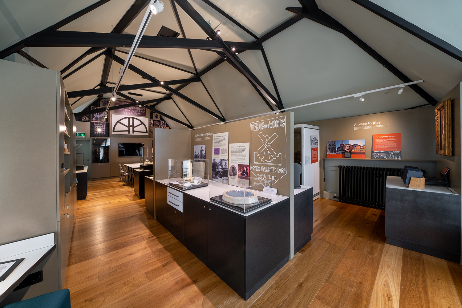 Exhibition lighting